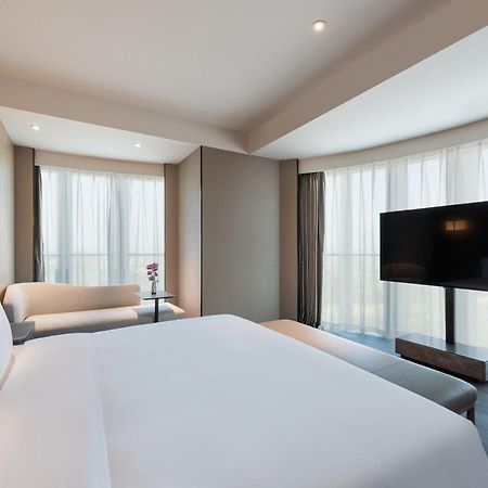 Grand Mercure Shanghai Lingang Экстерьер фото