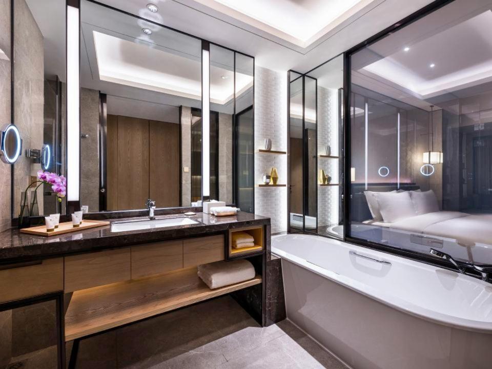 Grand Mercure Shanghai Lingang Экстерьер фото